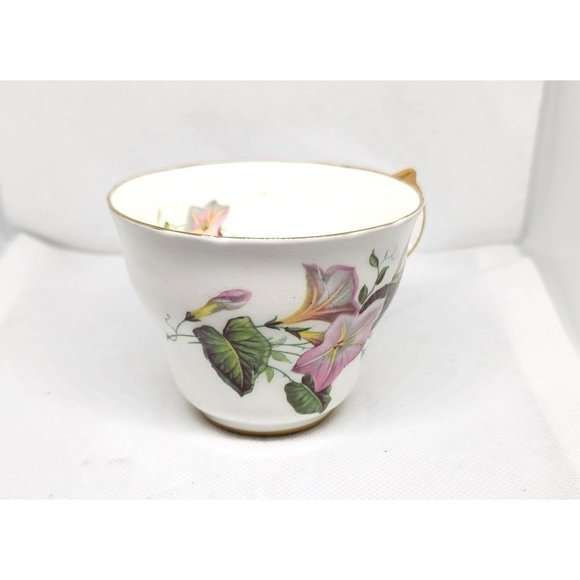 Regency Genuine Bone China Gold Trim Teacup: Rare Collectible Floral Design - Picture 3 of 14